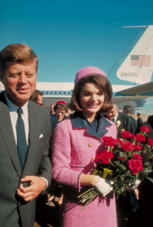 Jackie Kennedy'nin İkonik Stilinden Neler Öğrendik? Jackie Kennedy'nin İkonik Stilinden Neler Öğrendik?