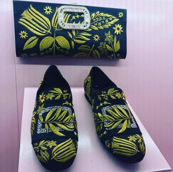 Ayakkabı İşleri: Roger Vivier ve Hermès Ayakkabı İşleri: Roger Vivier ve Hermès