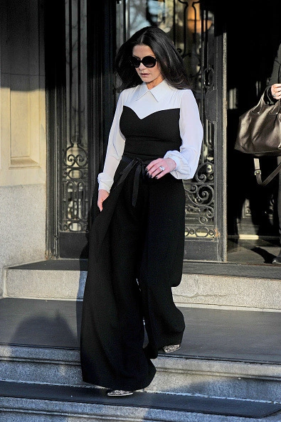 Catherine Zeta Jones ile Tulumun En Şık Hali Catherine Zeta Jones