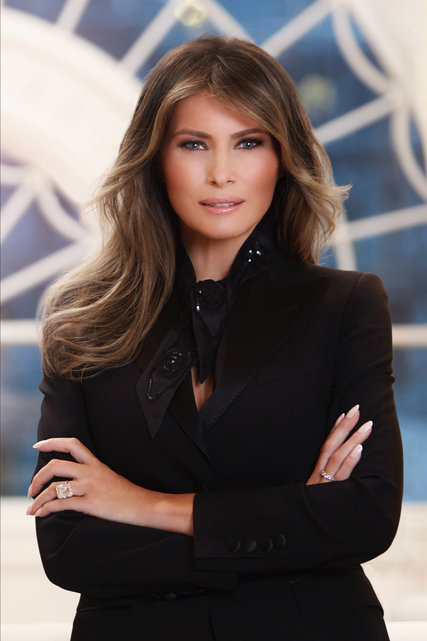 Melania Trump'ın İlk Resmi First Lady Portresi