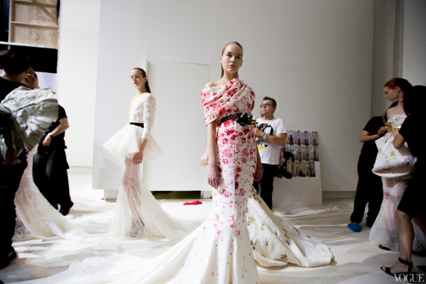 #CNILuxVideo: Giambattista Valli'nin İdeal Kadını