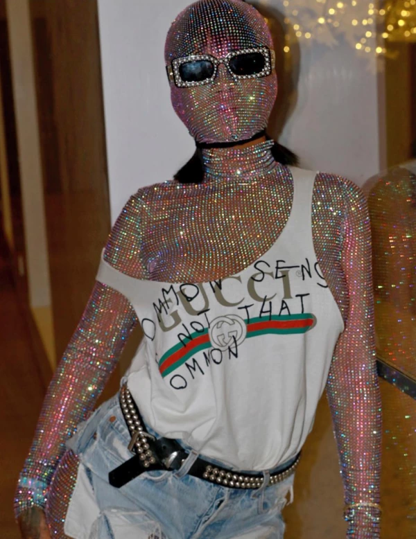Rihanna'nın Oyunbozan Coachella Stili Rihanna'nın Oyunbozan Coachella Stili