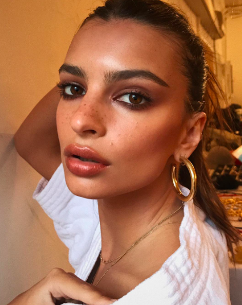 Emily Ratajkowski