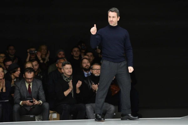 Roberto Cavalli'nin Yeni Transferi: Paul Surridge Roberto Cavalli'nin Yeni Transferi: Paul Surridge