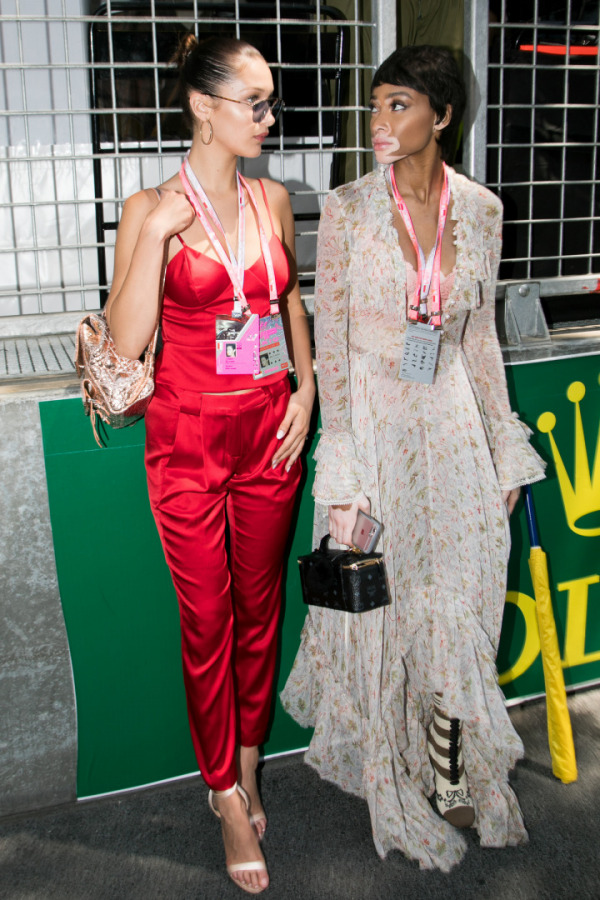 Bella Hadid ve Winnie Harlow'un Monako Grand Prix Stili