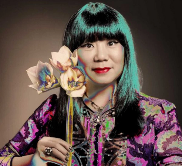 Anna Sui'nin Kaleidoskopik Kariyeri Anna Sui'nin Kaleidoskopik Kariyeri