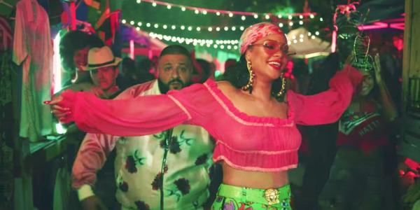 İzlemeden Geçmeyin: DJ Khaled'in Rihanna'lı Wild Thoughts Klibi