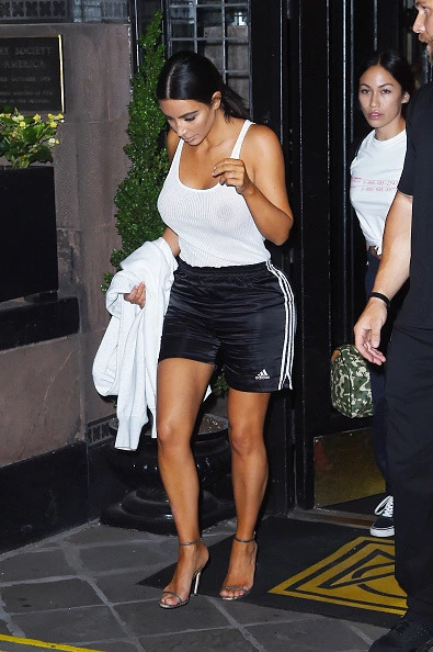 Spor Şıklıkta Kim Kardashian Farkı Spor Şıklıkta Kim Kardashian Farkı