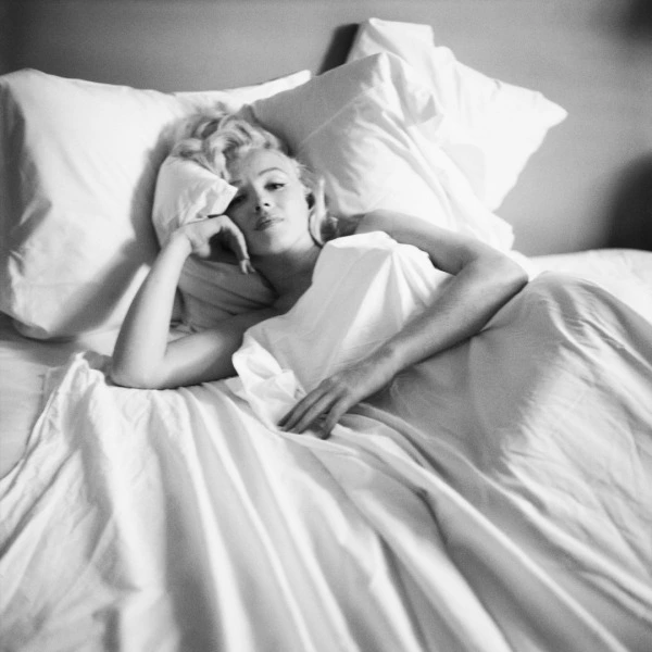 Sıcakta Uyumanızı Kolaylaştıracak 9 Serin Öneri Marilyn Monroe