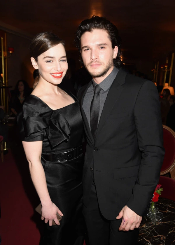 Emilia Clarke ve Kit Harington Napoli Sokaklarında Emilia Clarke, Kİt Harington