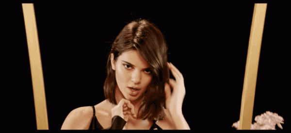 Kendall Jenner Klonlarıyla Bir Gün! Kendall Jenner