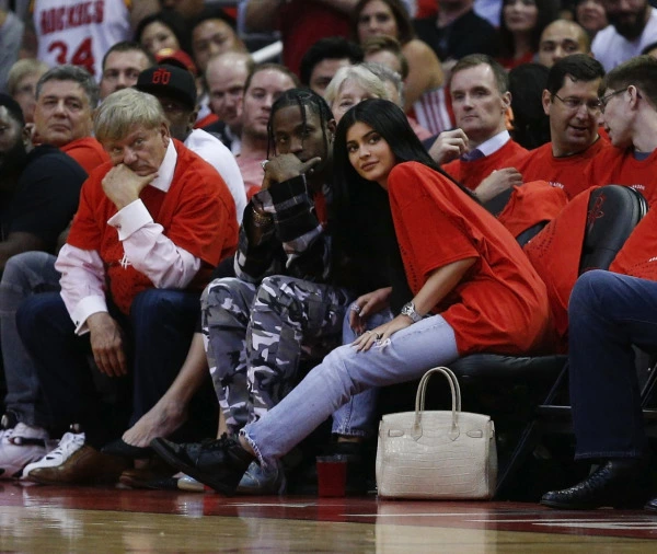 Kylie Jenner Anne Olmaya Hazırlanıyor! Kylie Jenner