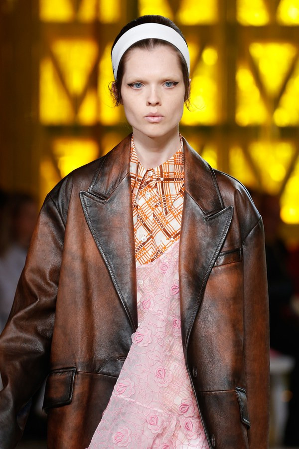 Miu Miu - Retro Modern