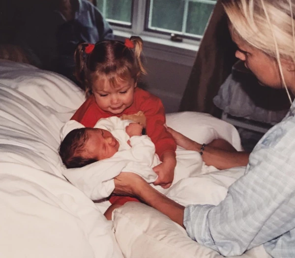 Gigi'den Bella'ya Nostaljik Doğum Günü Kutlaması Bella Hadid
