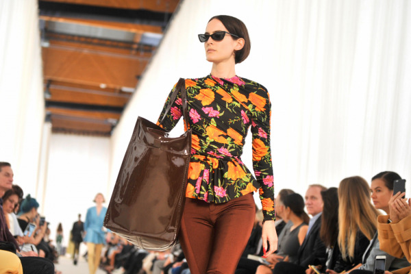 Balenciaga, Gucci'nin Tacına El Koydu