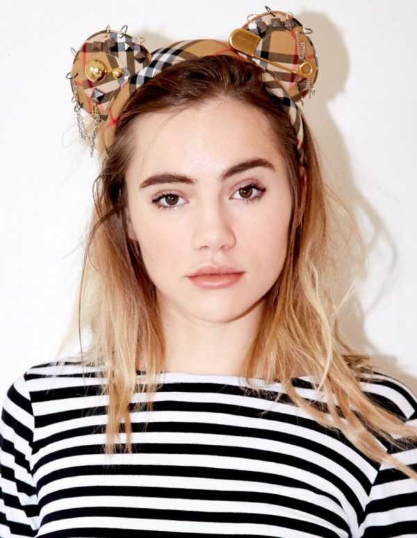 Burberry - Suki Waterhouse