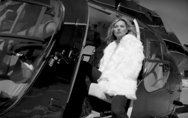 Saint Laurent Kraliçesi: Kate Moss Saint Laurent