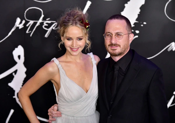 Jennifer Lawrence ve Darren Aronofsky Ayrıldı! Jennifer Lawrence, Darren Aronofsky