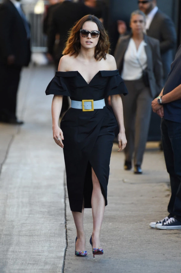 Daisy Ridley’in Retro Stil Kodları Daisy Ridley’in Retro Stil Kodları