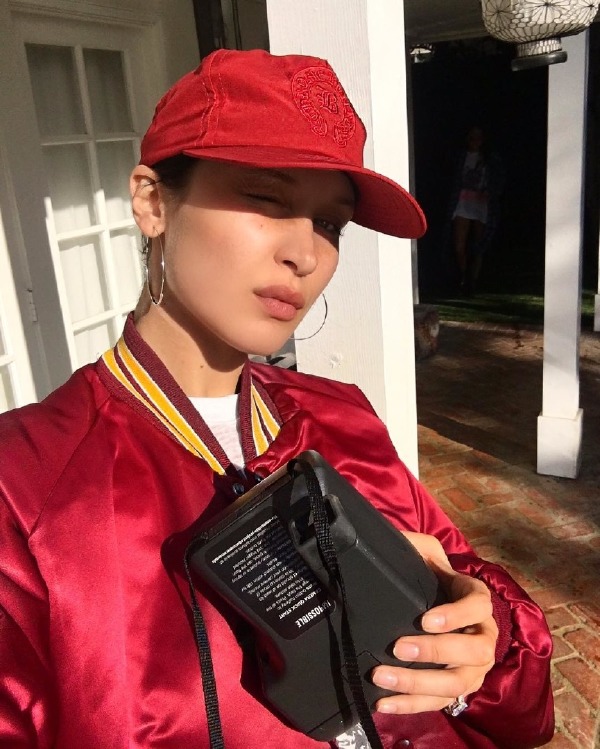 Fotoğraf: @bellahadid