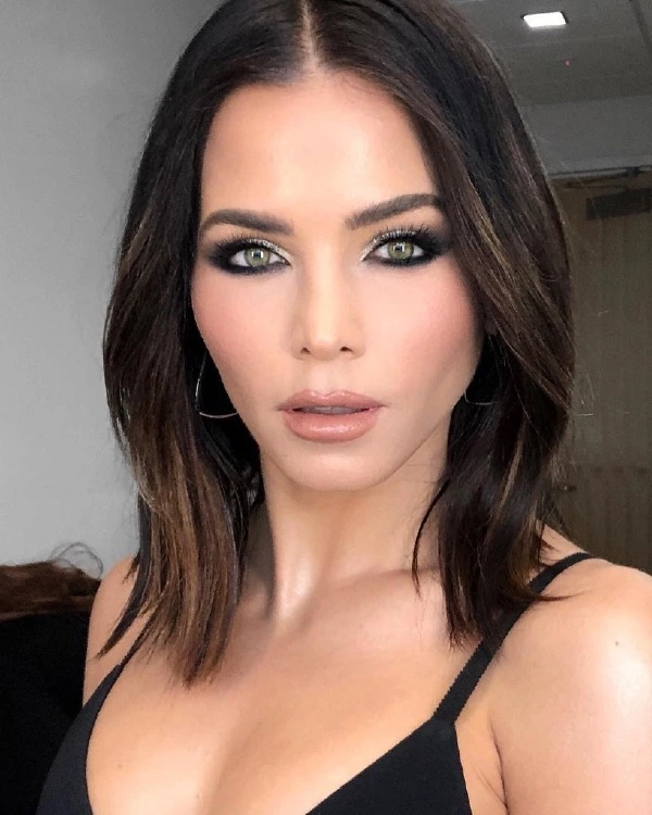 Dumanlı Göz Makyajı için 5 İpucu jenna dewan