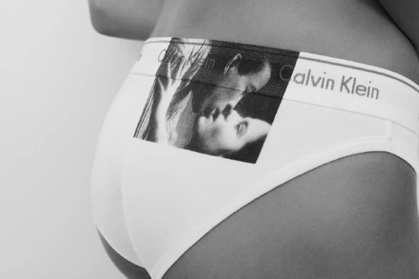 Calvin Klein İç Çamaşırlarında Andy Warhol İmzası Calvin Klein