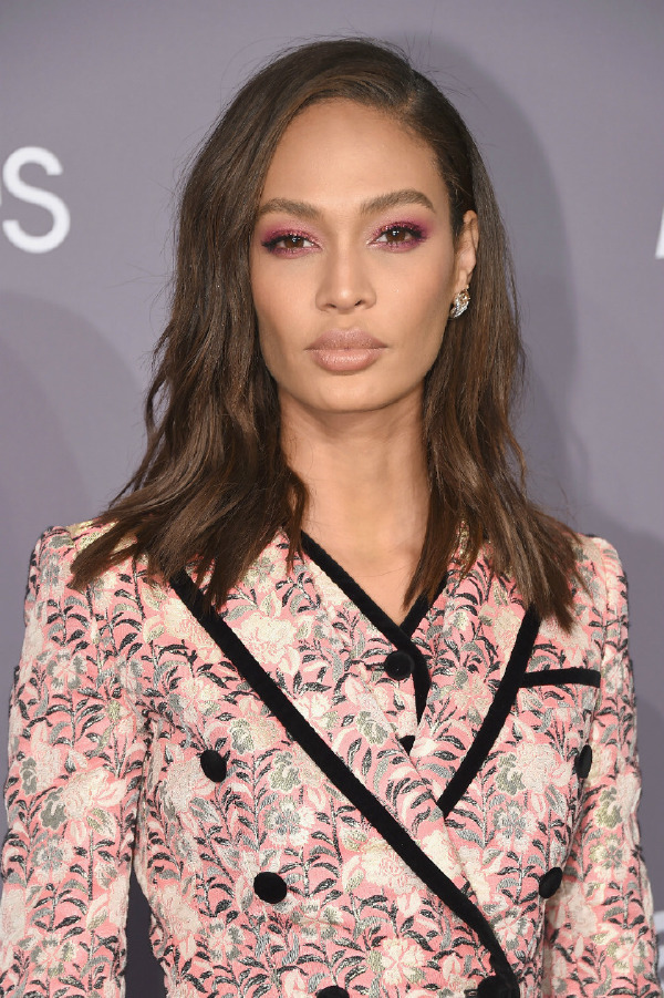 Joan Smalls'un Romantik Buğusu