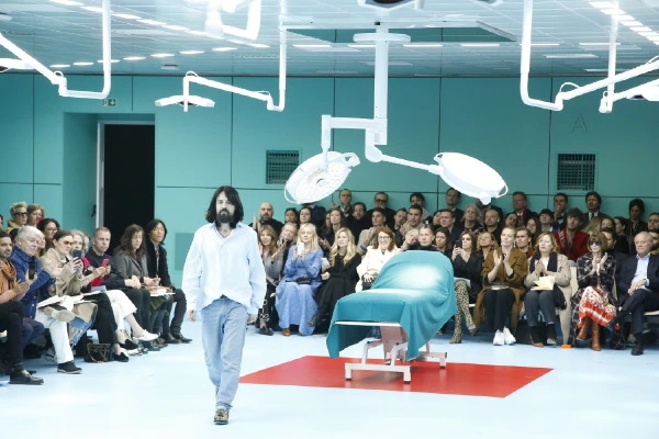 Hayallerin Kabuslarla Birleştiği Bir Dünya: Gucci Cyborg Hayallerin Kabuslarla Birleştiği Bir Dünya: Gucci Cyborg