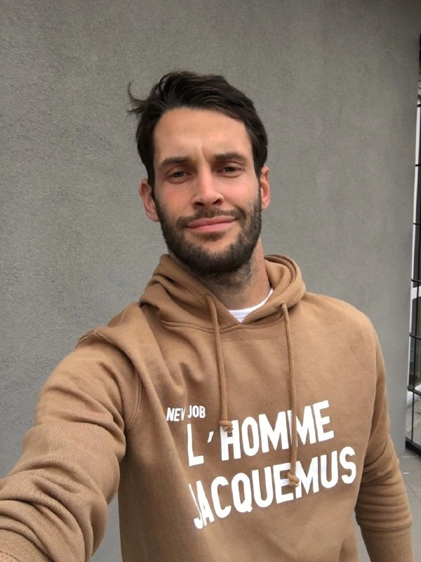 Jacquemus'ten Erkek Giyim Koleksiyonu Geliyor! Jacquemus'ten Erkek Giyim Koleksiyonu Geliyor!