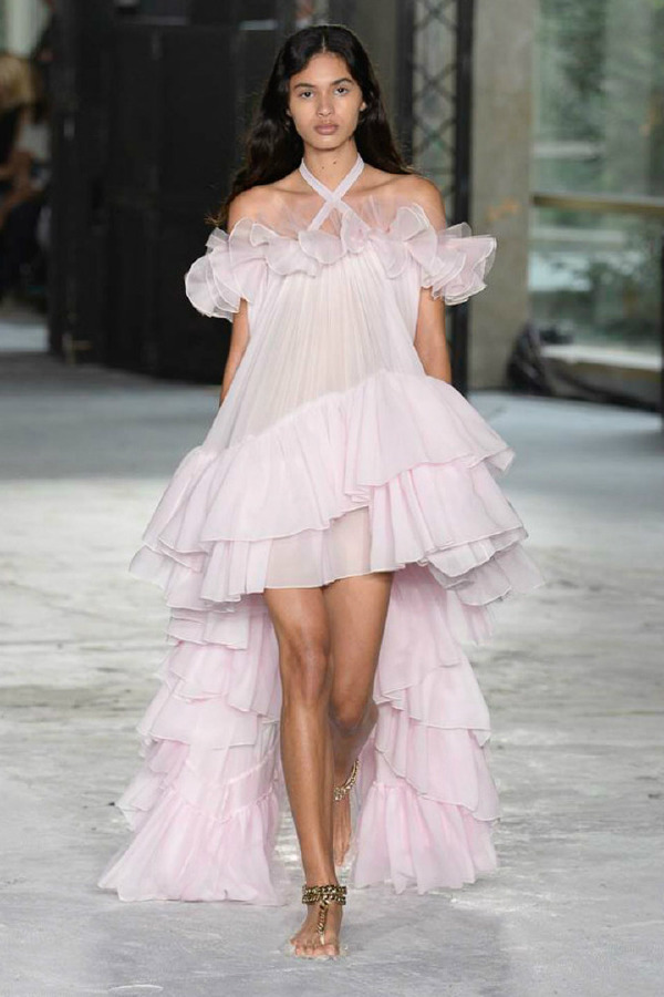 Giambattista Valli 2018 İlkbahar/Yaz