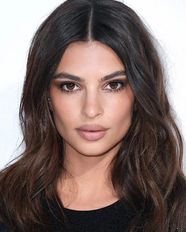Emily Ratajkowski
