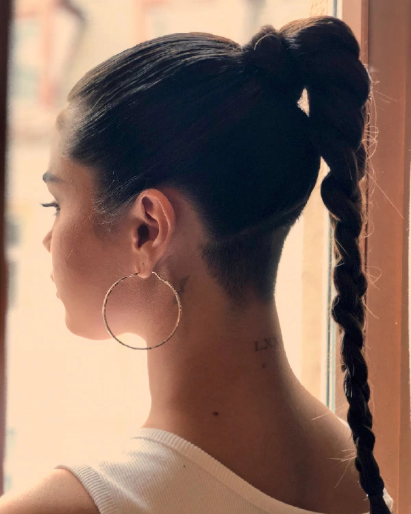 Selena Gomez'den Radikal 'Undercut' selena gomez