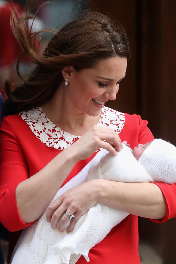 Son Kraliyet Bebeğinin Adı Belli Oldu! Kate Middleton
