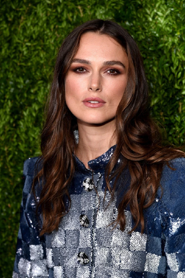 Yüz Şeklinize En Uygun Kaş Modeli Hangisi? keira knightley