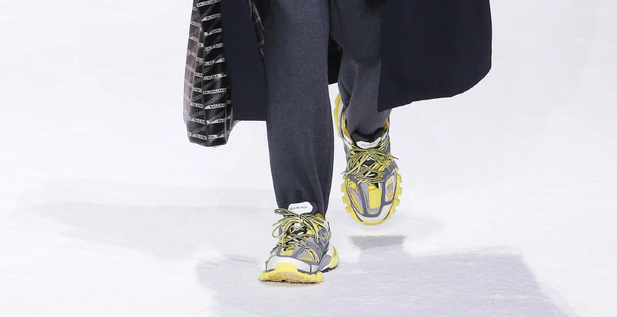 Balenciaga'nın USB Bağlantı Noktalı Sneaker'ları Balenciaga
