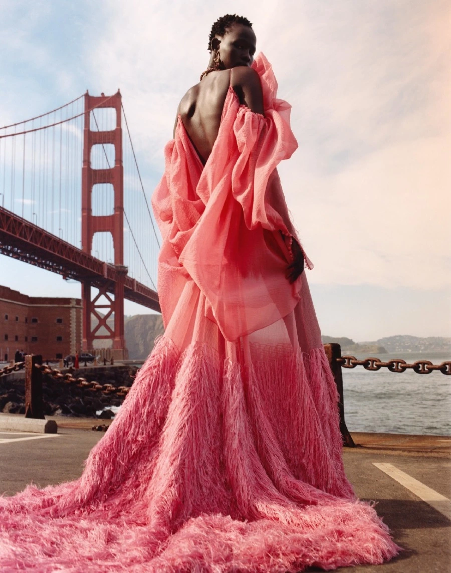 Alexander McQueen'in Özgürlük Bakış Açısı Alexander McQueen, 2018 Sonbahar/Kış