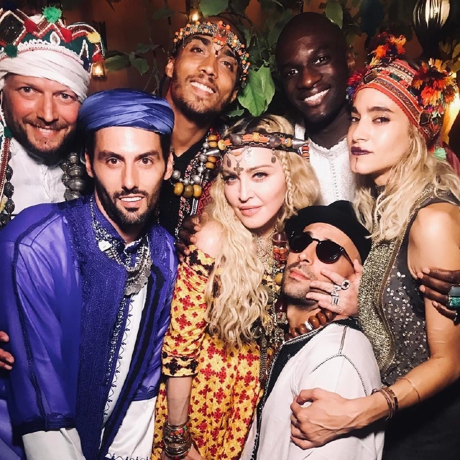 Madonna'nın 60. Yaş Devrimi madonna