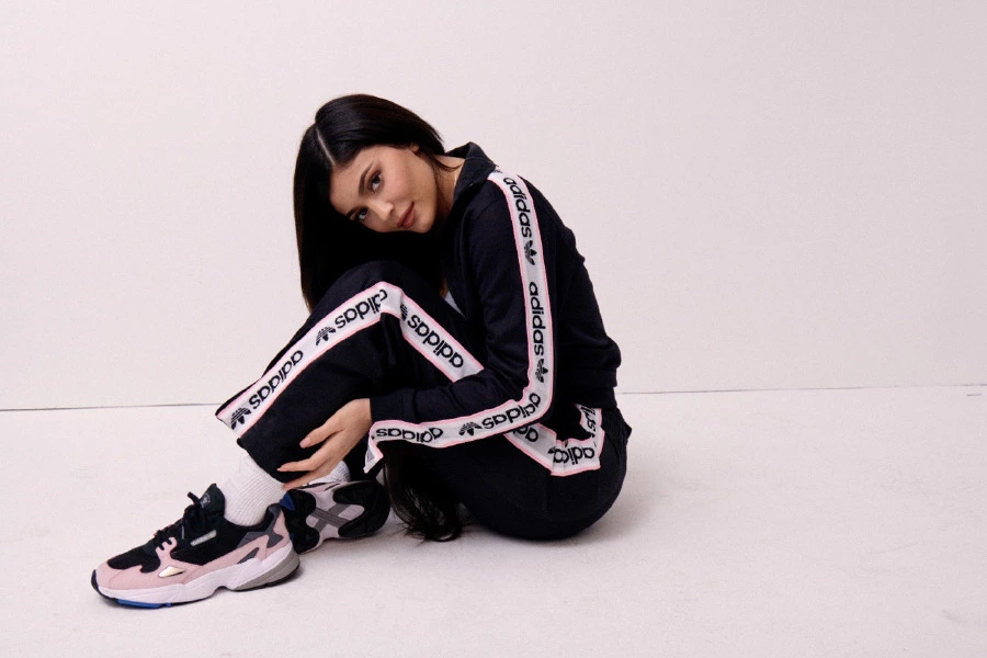 adidas Originals Falcon’un Yeni Marka Elçisi: Kylie Jenner Kylie Jenner