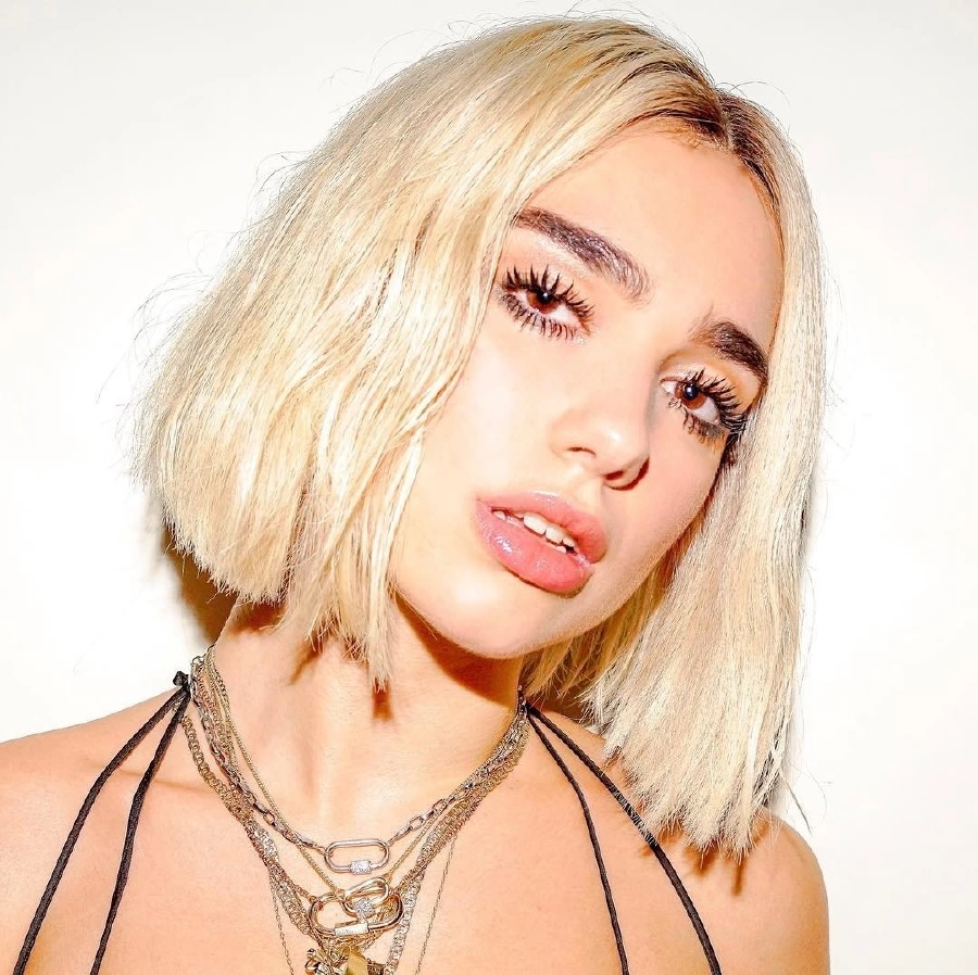 Yeni Nesil Sarışın: Dua Lipa dua lipa