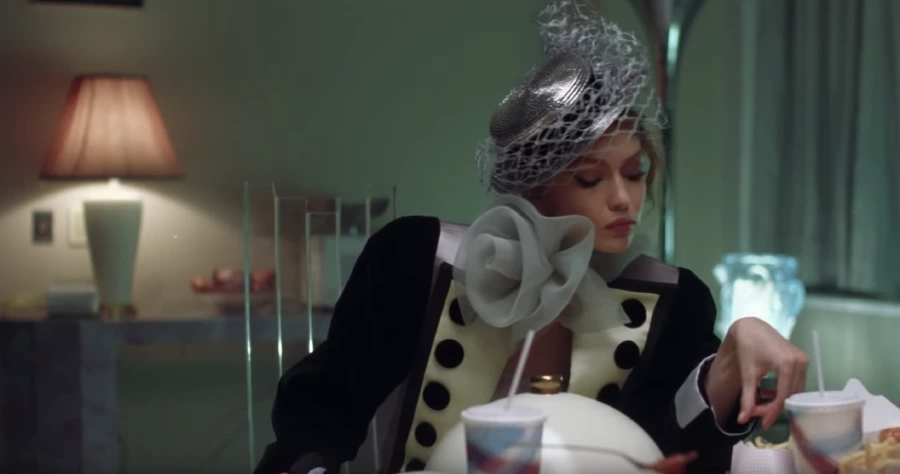 Hadid'lerle Aristokratik Akşam Yemeği hadid