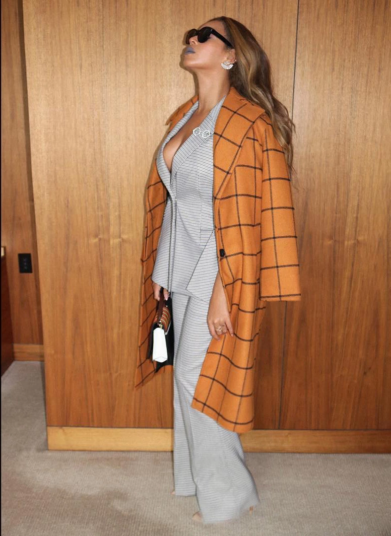 Beyoncé'nin Takım Elbise Saltanatı Beyoncé