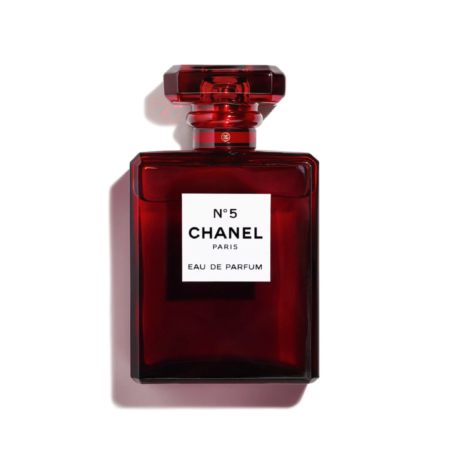 Modern ve Tutkulu: Sınırlı Üretim Kırmızı Şişesiyle Chanel N°5 chanel no5