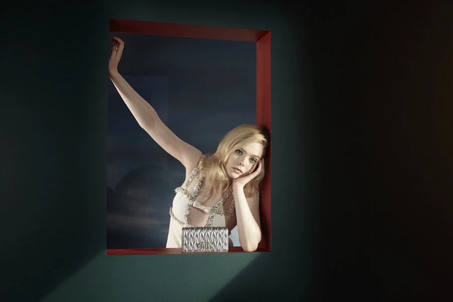 Miu Miu Yeni Yılı Elle Fanning ile Kutluyor! Miu Miu