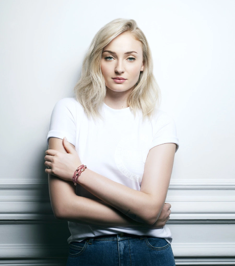 UNICEF, Louis Vuitton ve Sophie Turner ile Güçlerini Birleştirirse UNICEF, Louis Vuitton ve Sophie Turner ile Güçlerini Birleştirirse