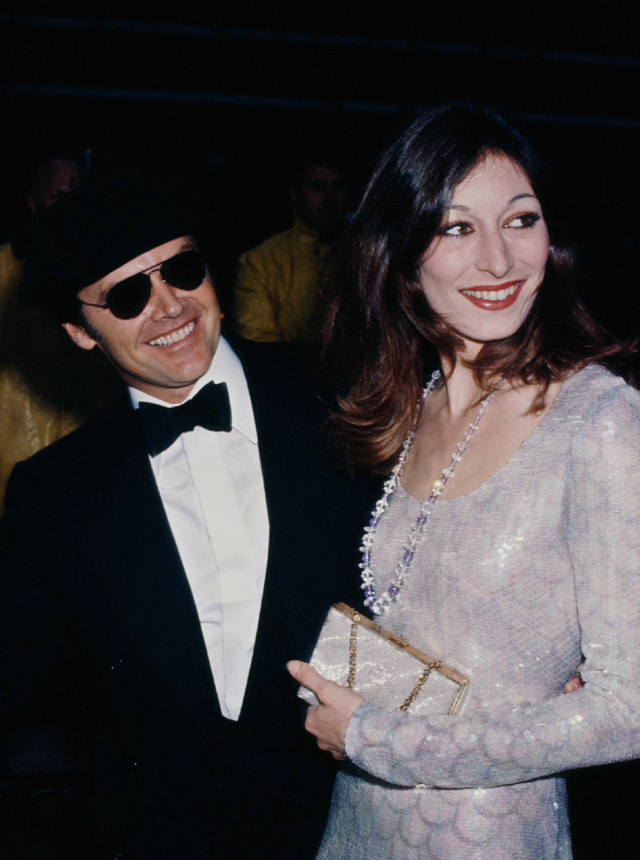 Anjelica Huston