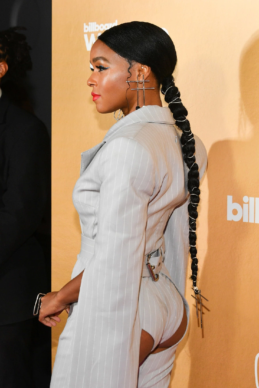 Janelle Monáe ve Dominant Saç Örgüsü janelle monae