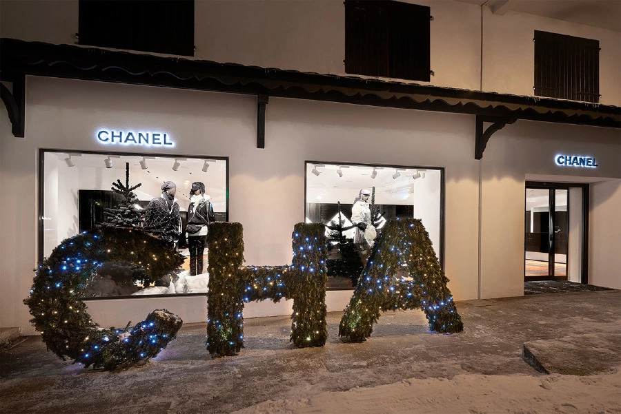 Karlar Arasında Bir Chanel Butiği Chanel