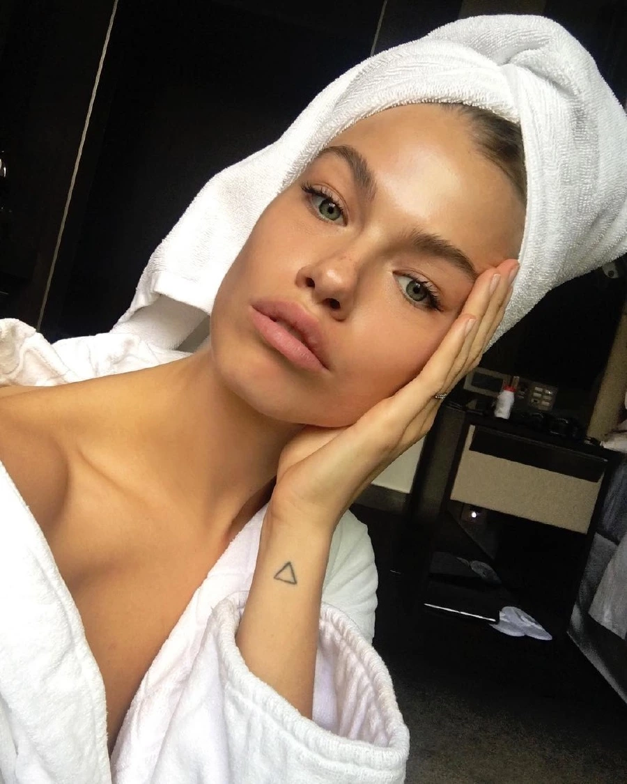 F Vitamini ile Sağlıklı ve Aydınlık Bir Cilt hailey clauson