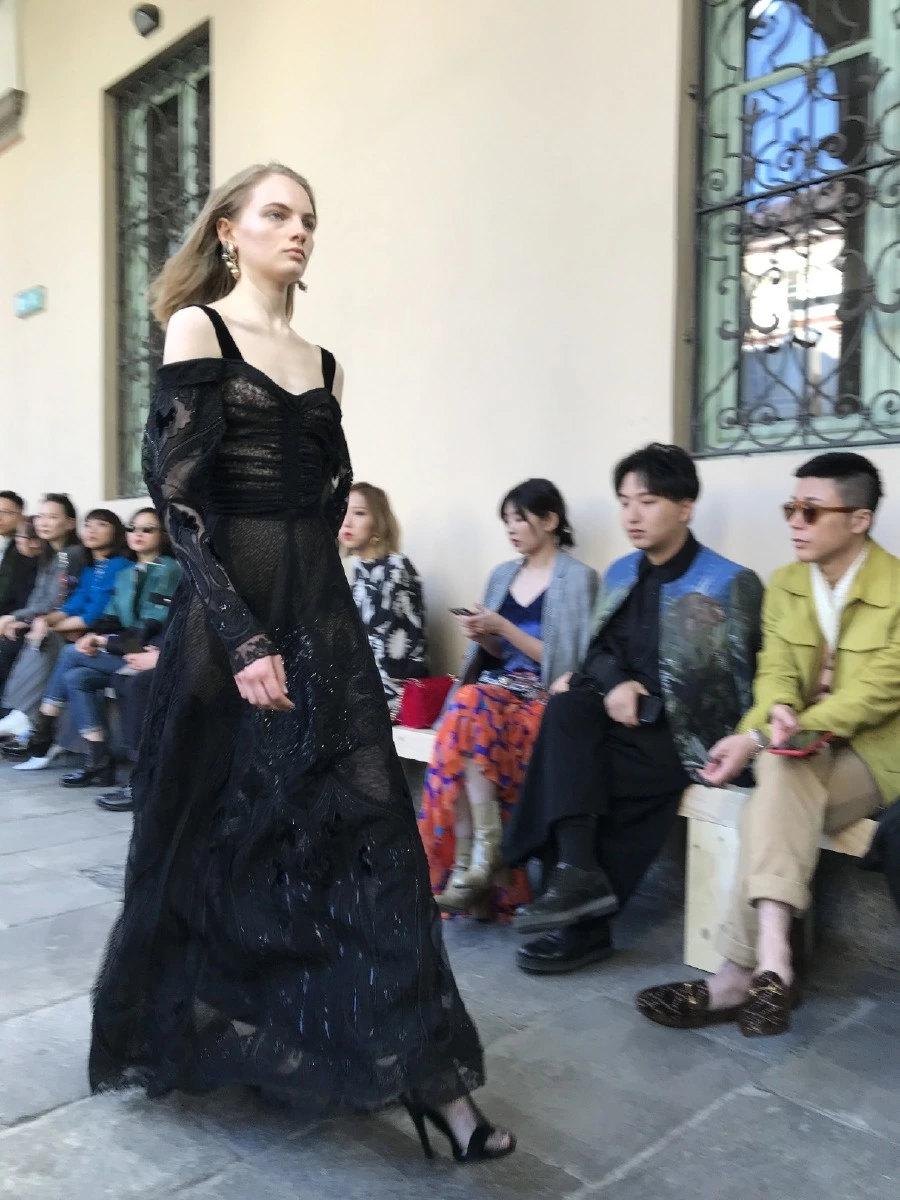 Etro 2019-20 Sonbahar/Kış Defilesinde Neler Yaşandı? Etro
