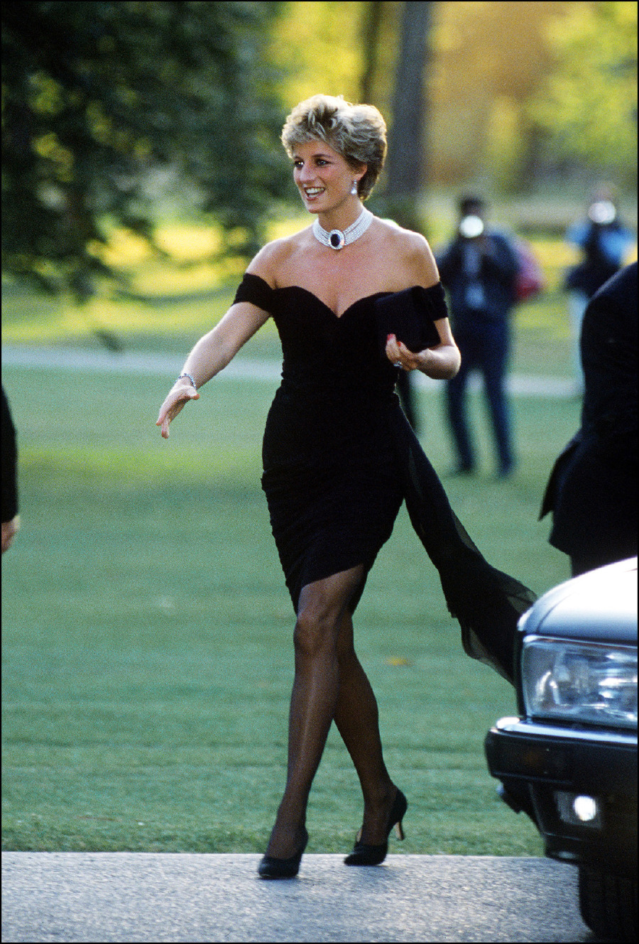 Netflix'in The Crown'unda Lady Diana'yı Kim Oynamalı?